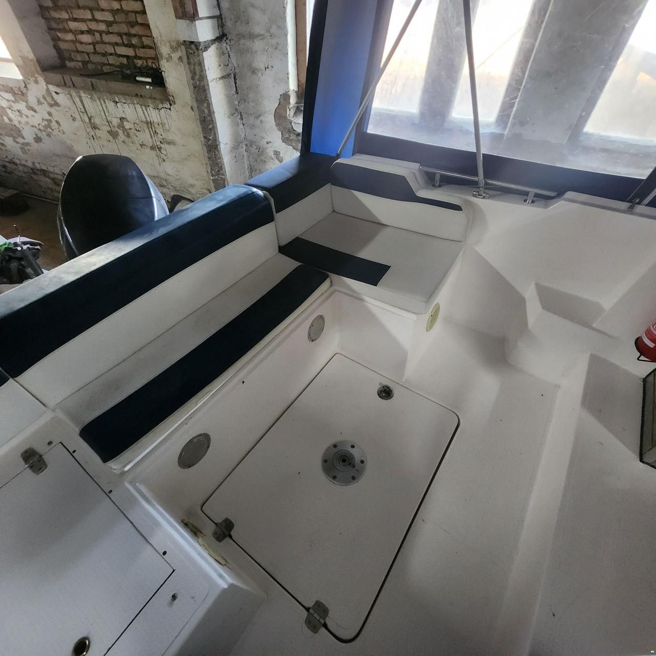 Aqua Royal 680 Cabin