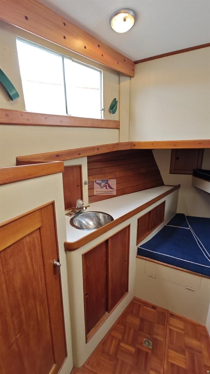 American Marine GRAND BANKS 48 MY
