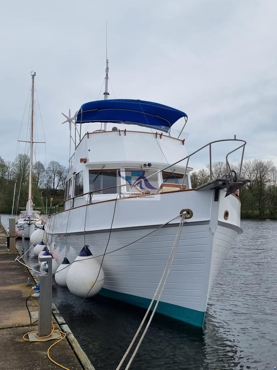 American Marine GRAND BANKS 48 MY