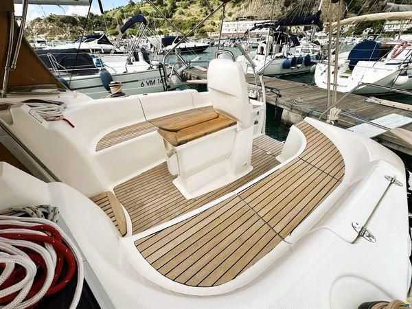 Bavaria 37 CRUISER