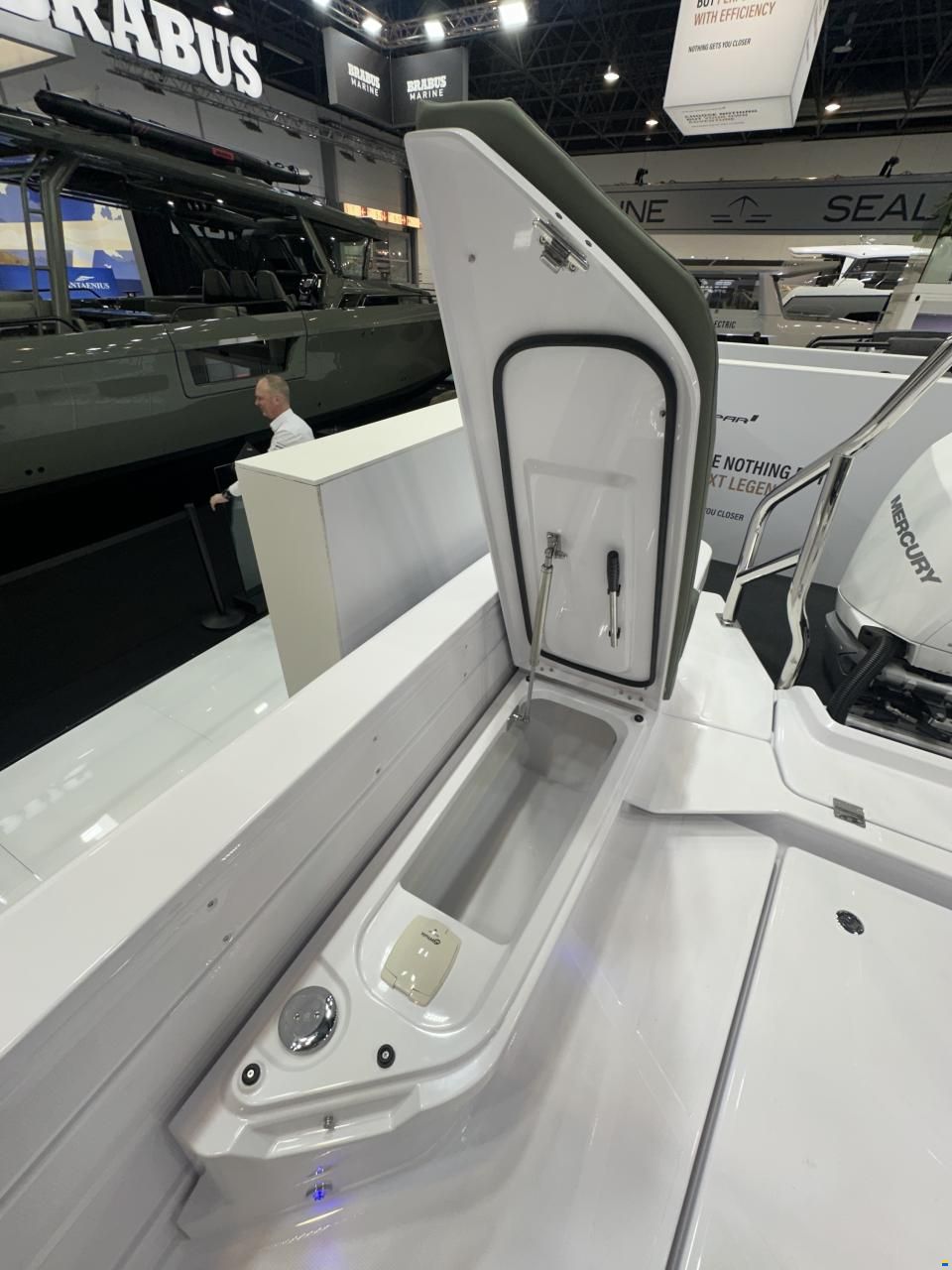 Axopar 38 Cross Cabin