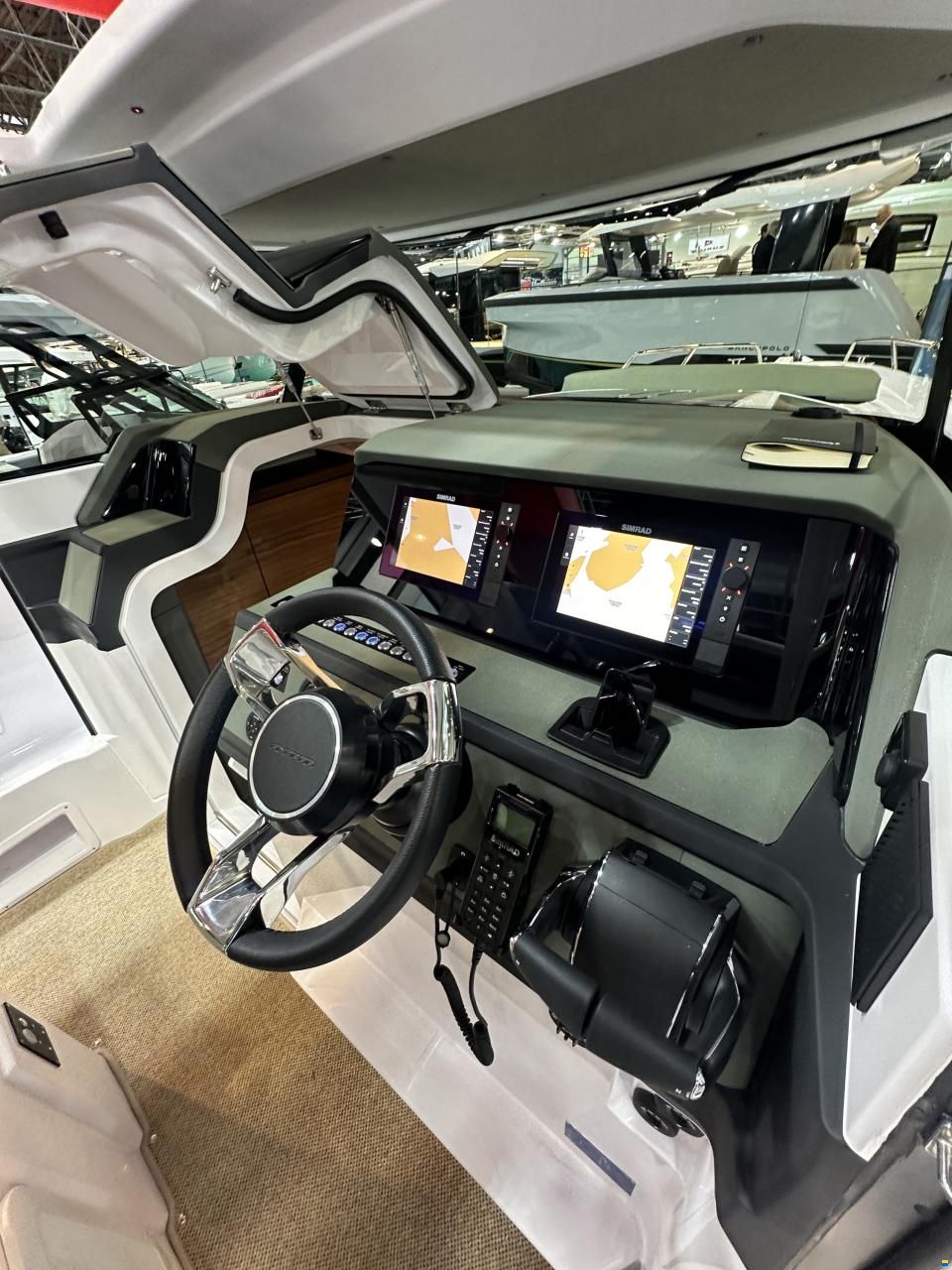 Axopar 38 Cross Cabin