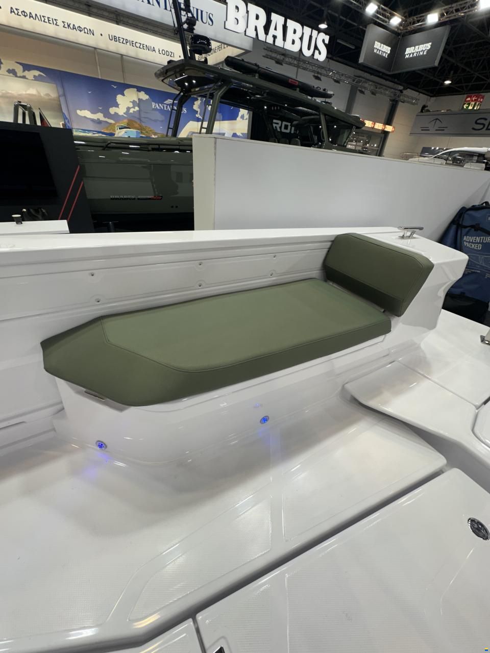 Axopar 38 Cross Cabin