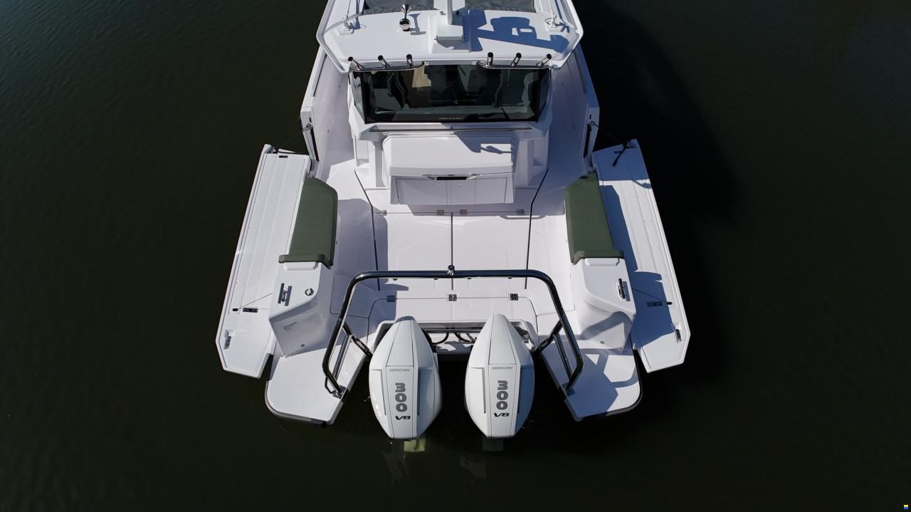 Axopar 38 Cross Cabin