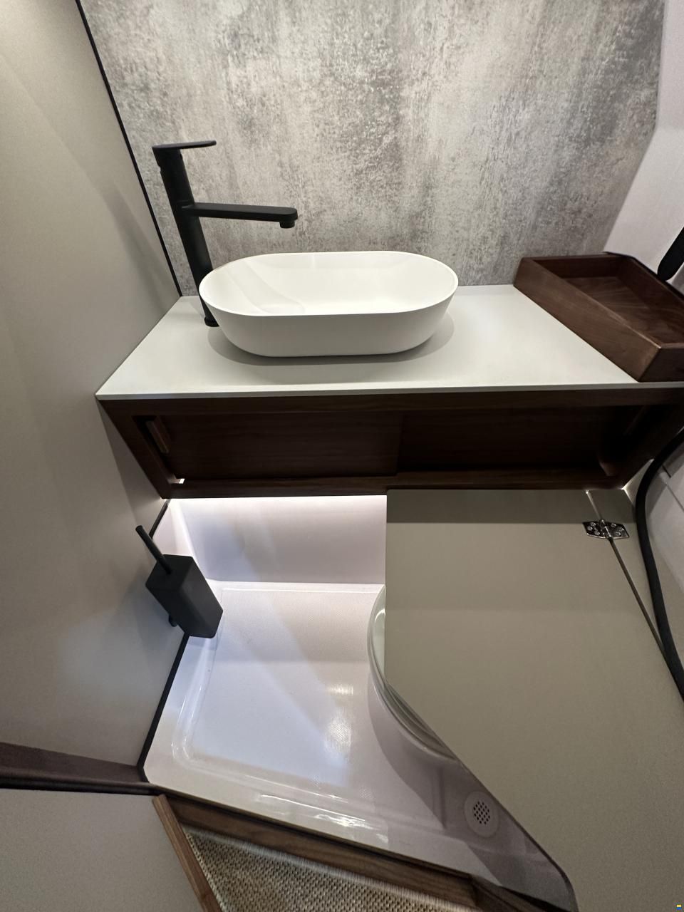 Axopar 38 Cross Cabin