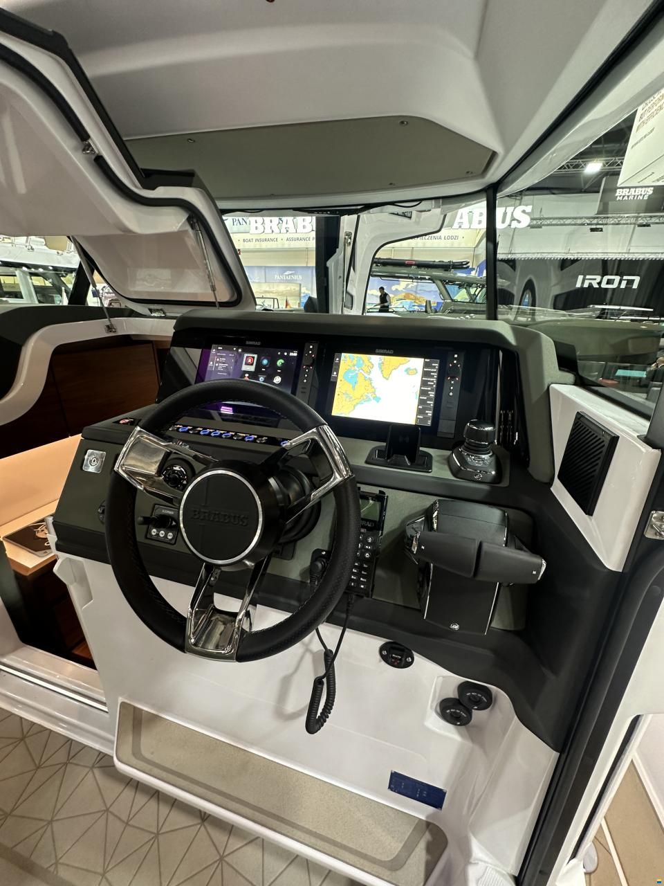 Axopar 38 Cross Cabin