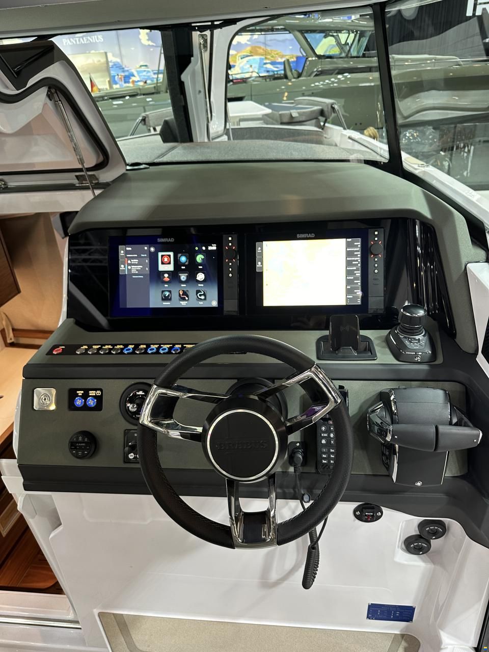 Axopar 38 Cross Cabin