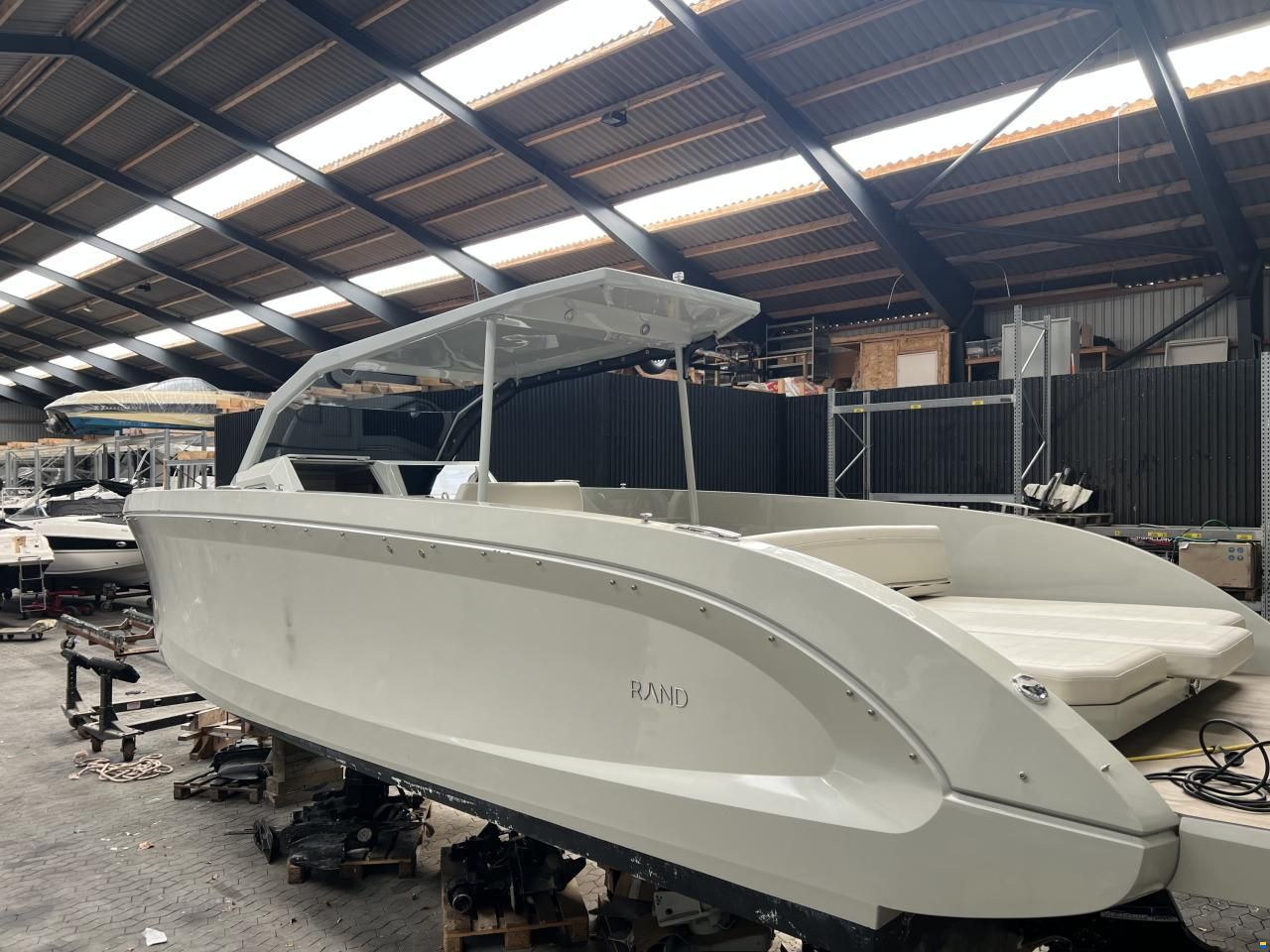 Rand Escape 30
