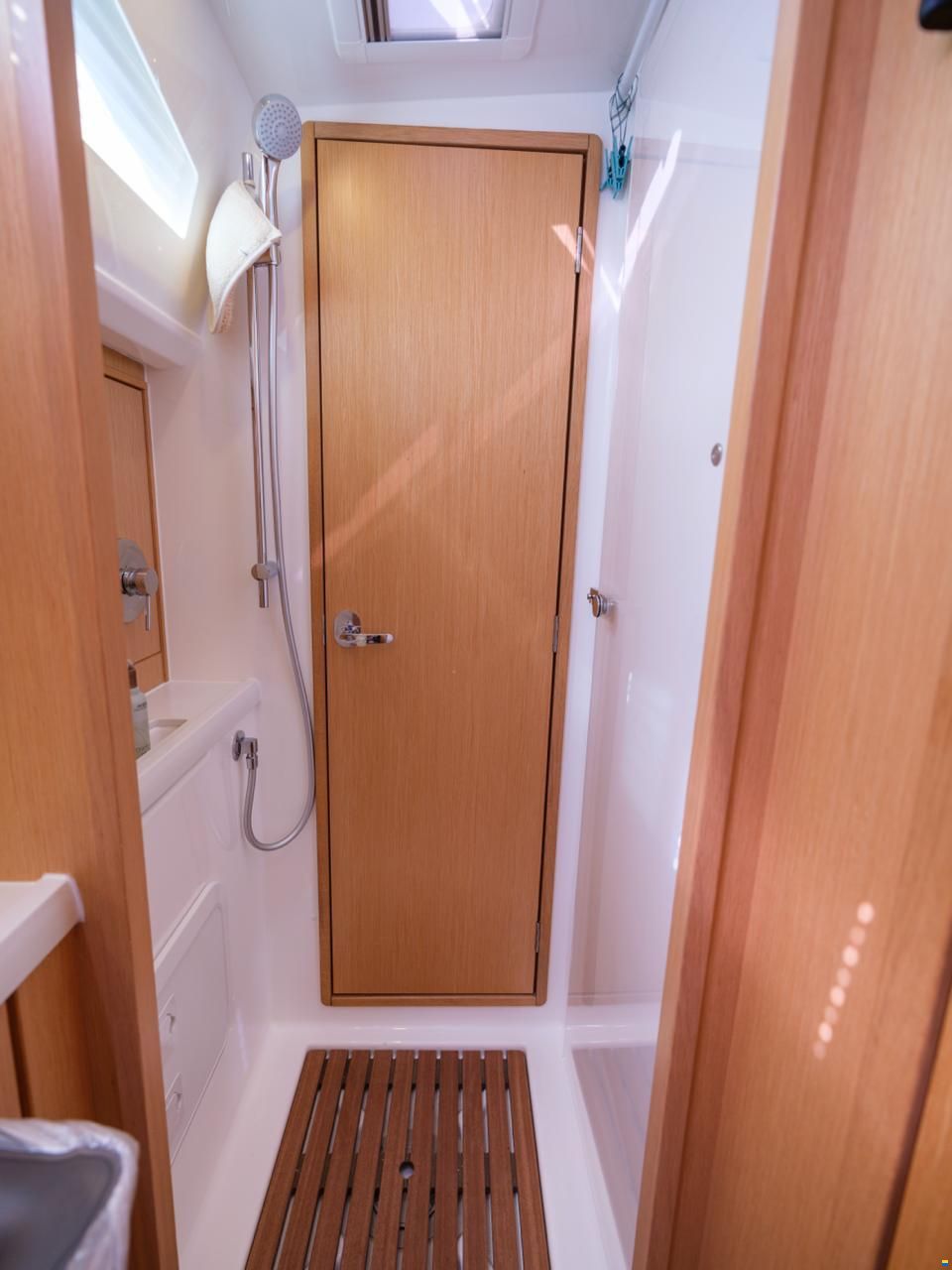 Bavaria VISION 42