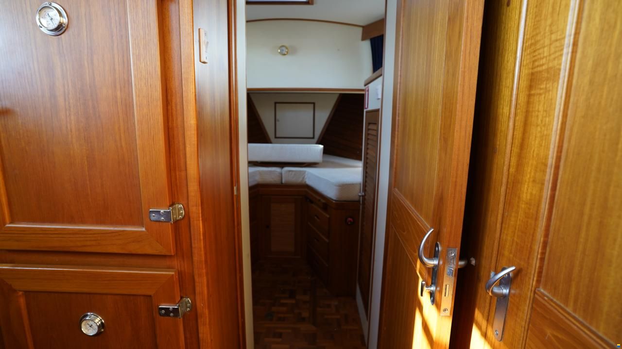 Grand Banks 42 Motoryacht