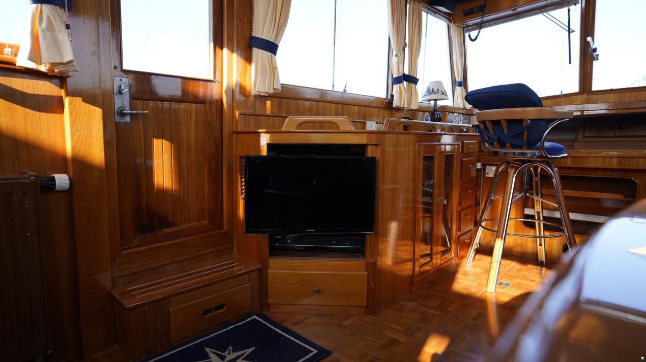 Grand Banks 42 Motoryacht