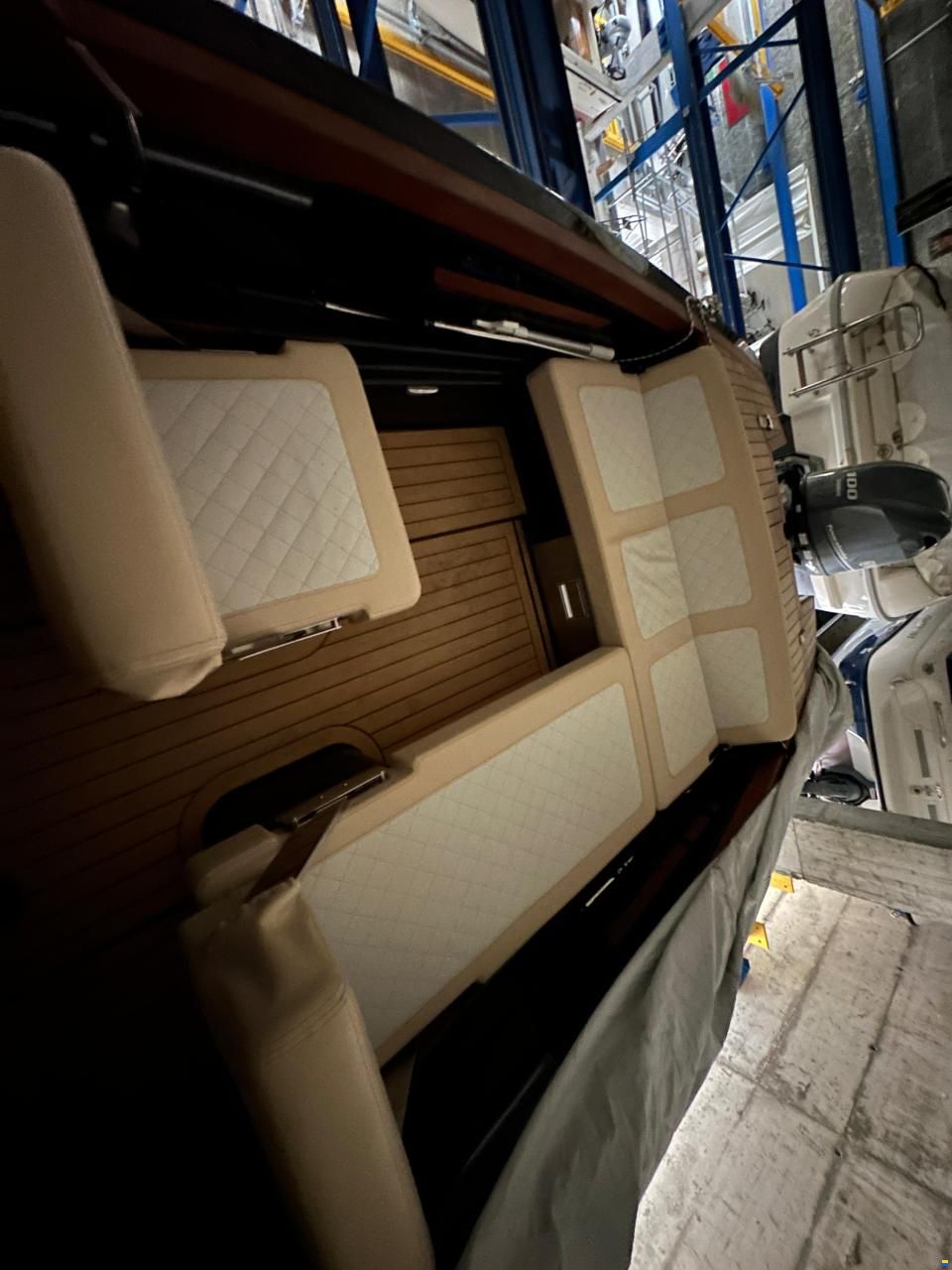 Flying Shark 5.7 Black