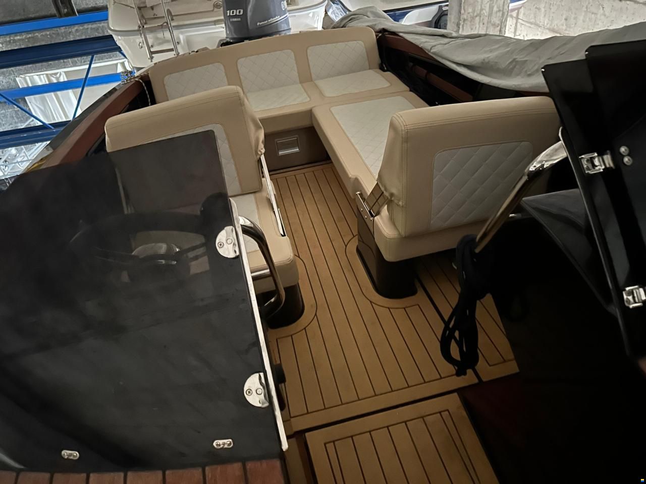 Flying Shark 5.7 Black