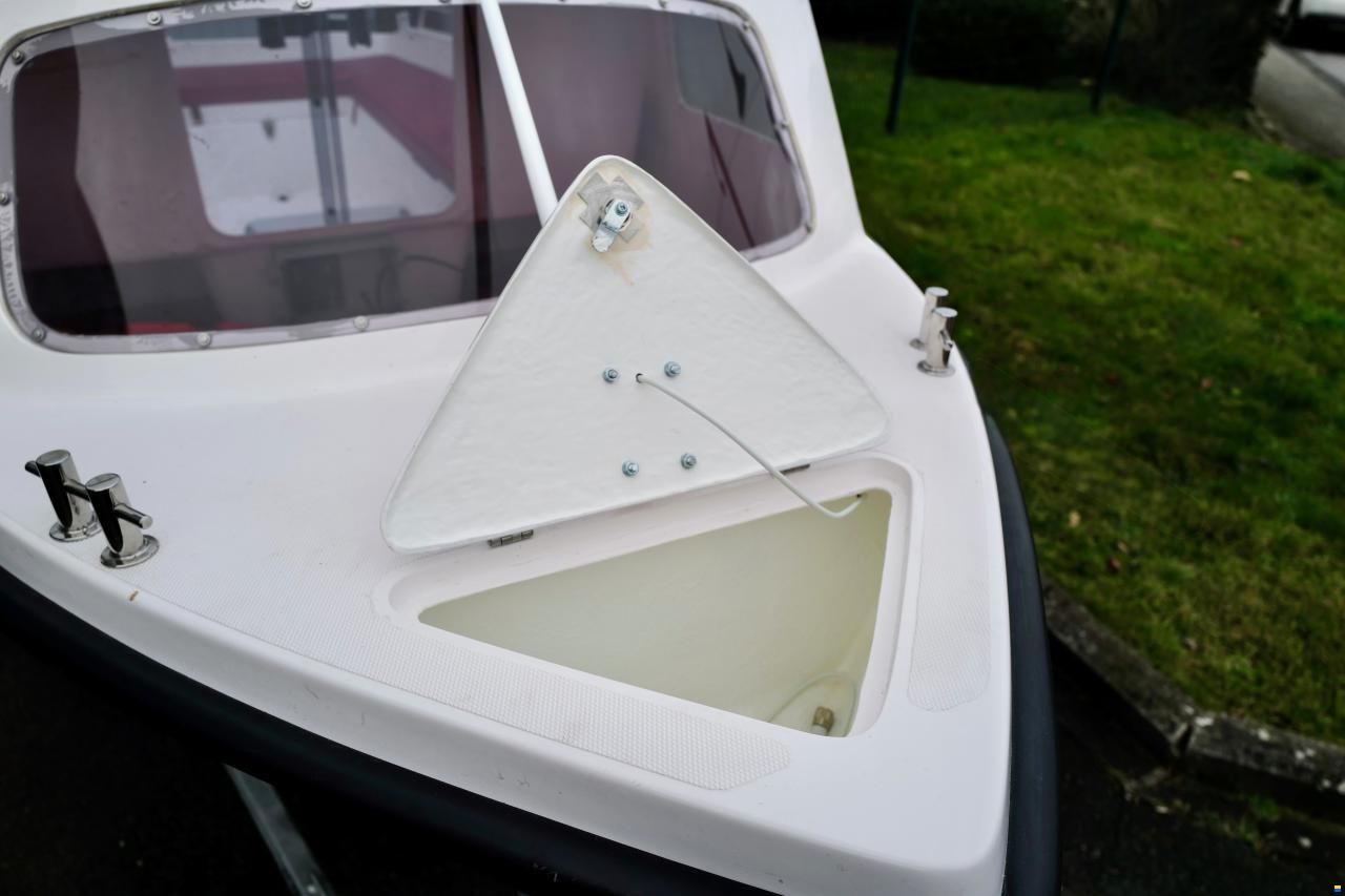 Interster Yachting - KOBUZ