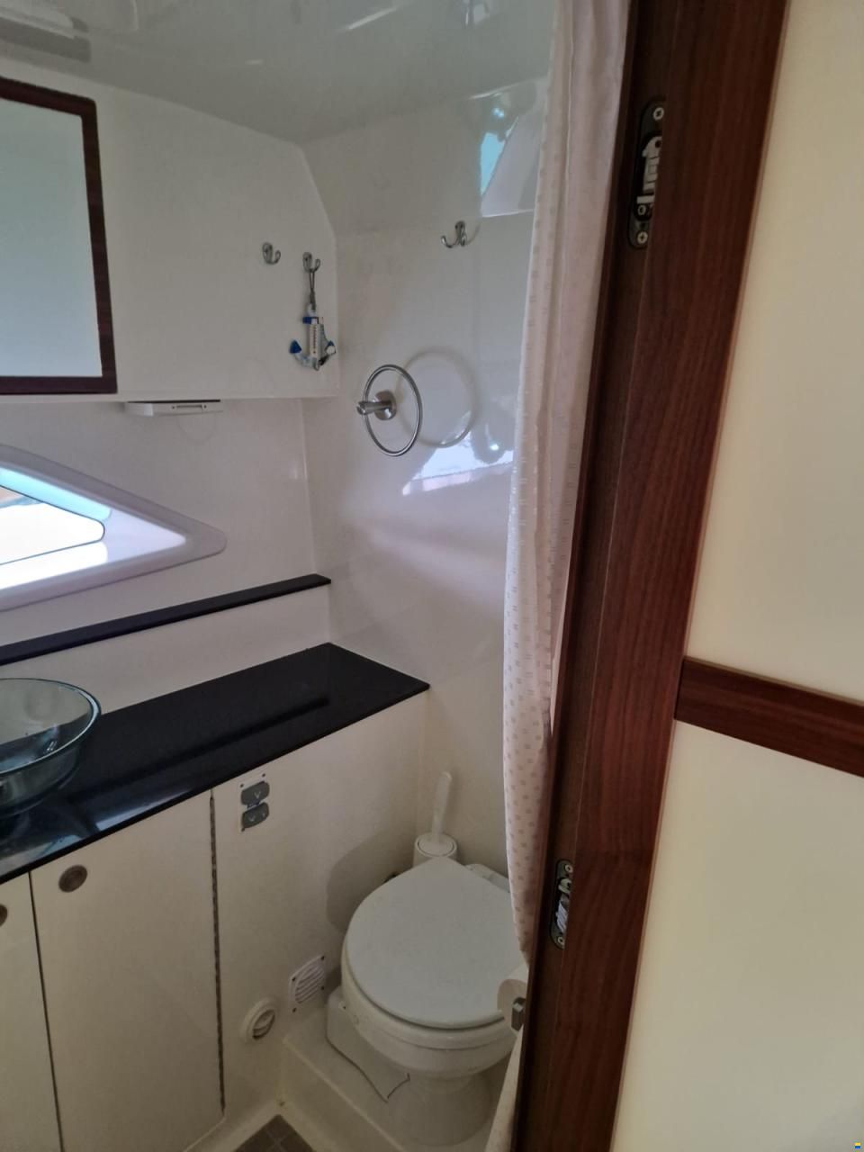 Sea Ray 320 Sundancer Coupe