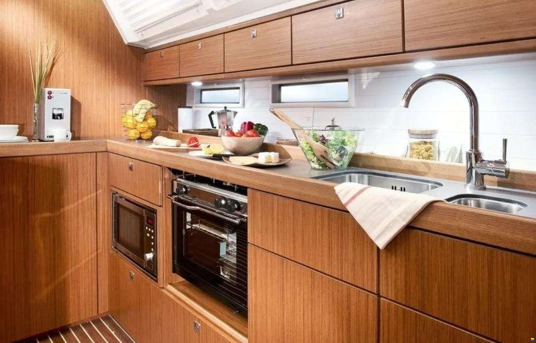Bavaria VOYAGER 45