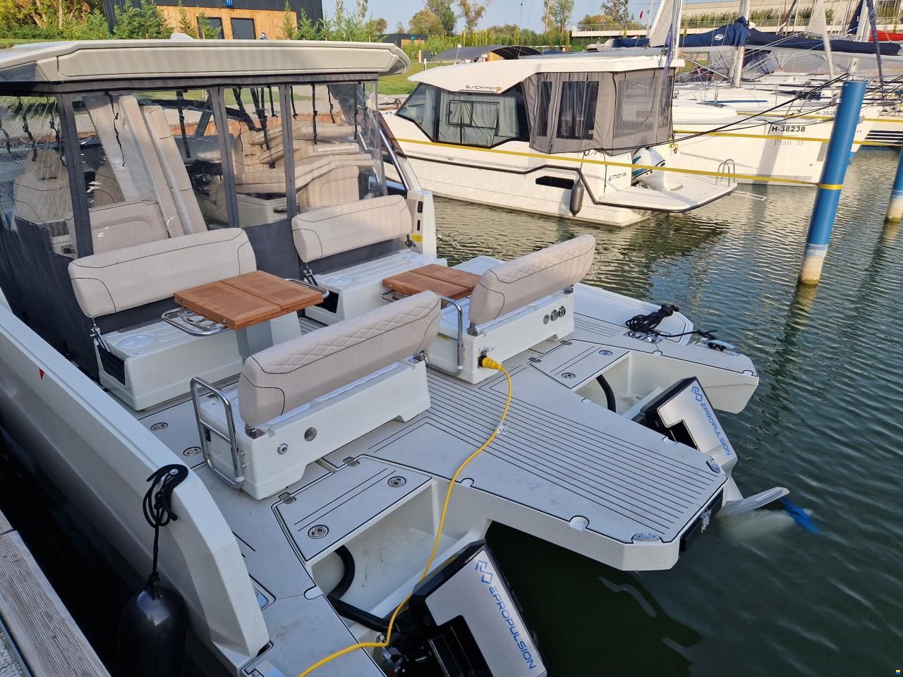 YOT 36 Electric