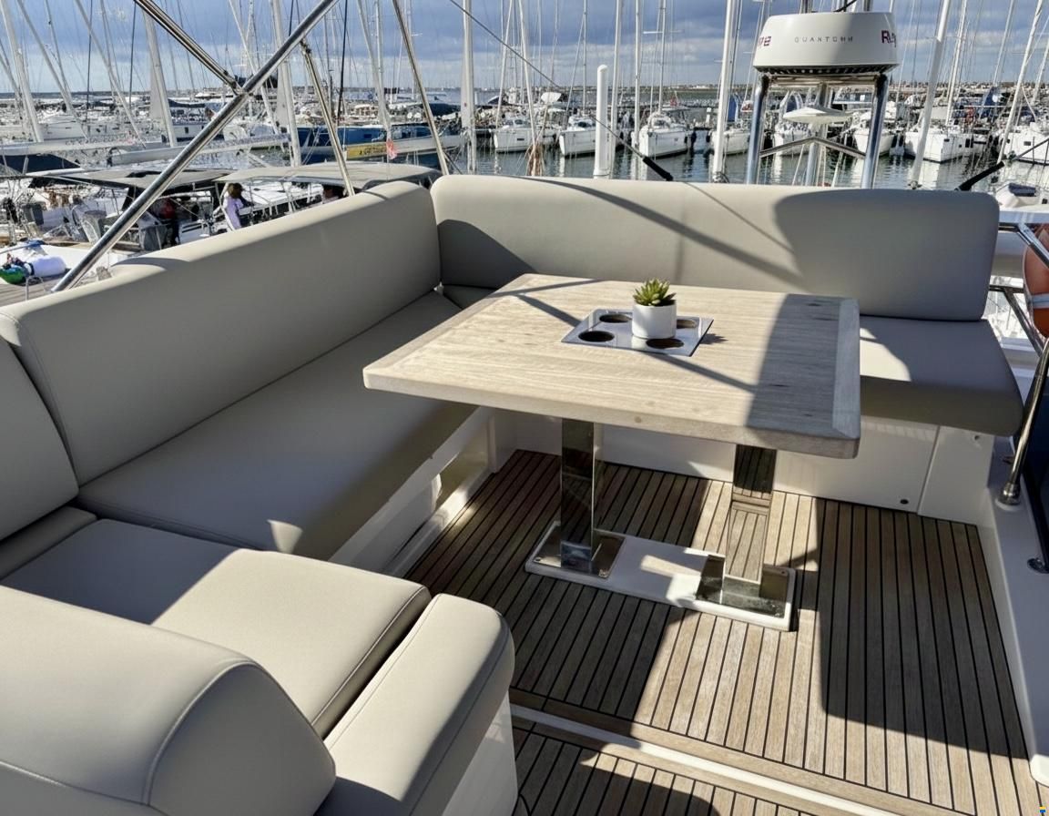 Prestige 520 FLY