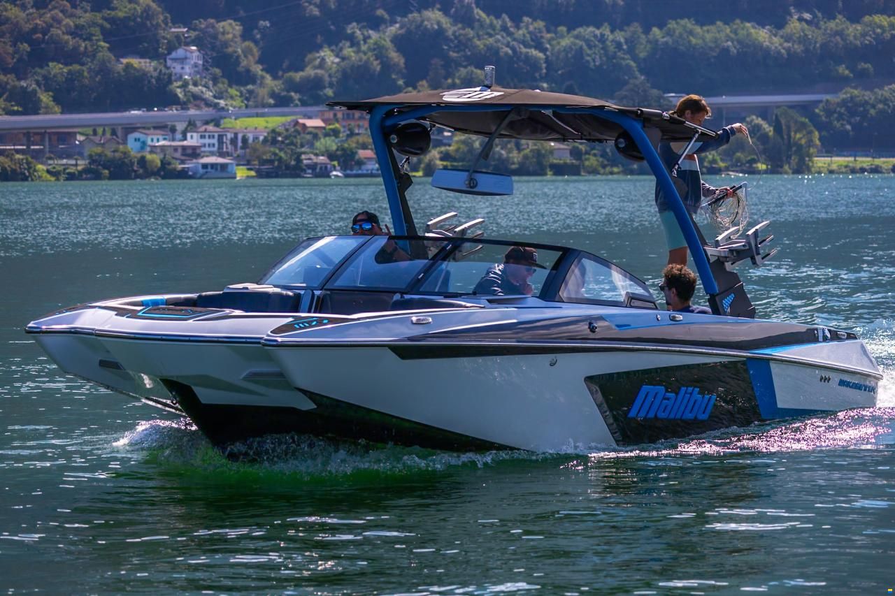 Malibu Wakesetter 24MXZ