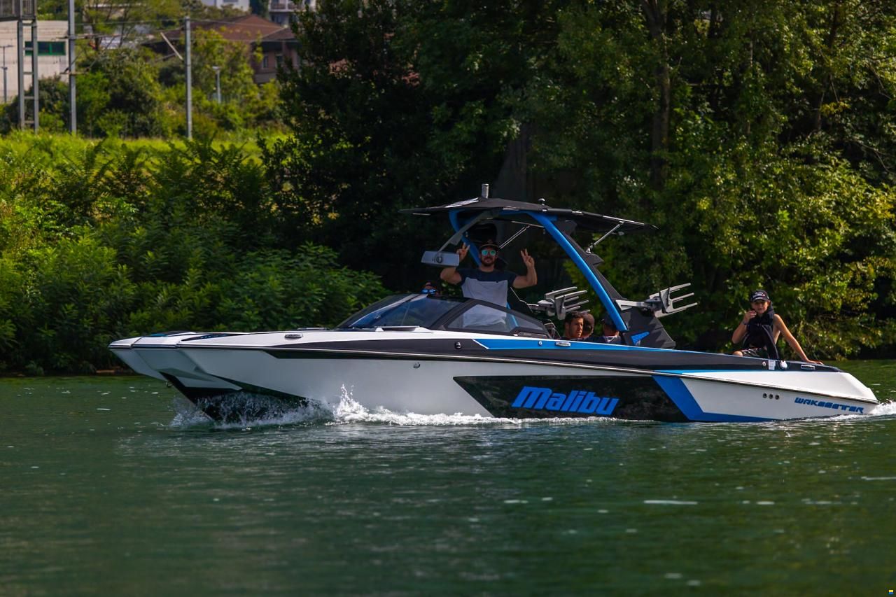 Malibu Wakesetter 24MXZ