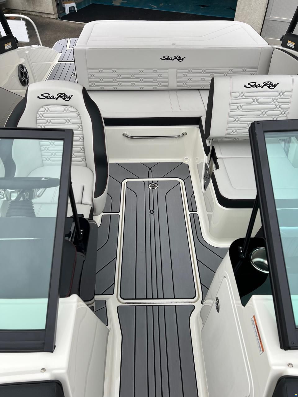 Sea Ray SPX 190 R Europa