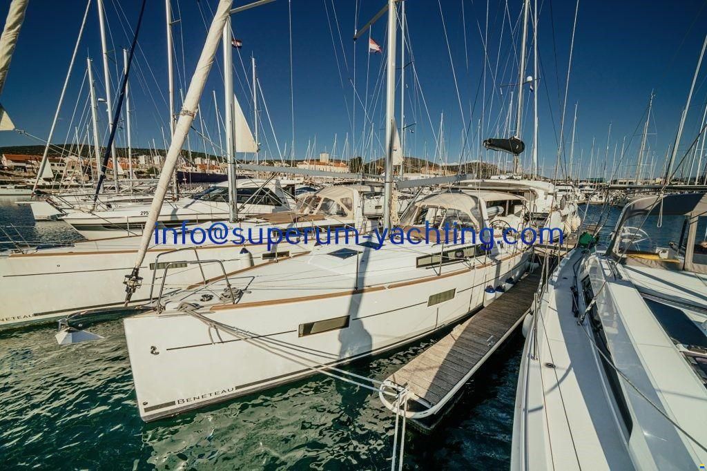 Beneteau Oceanis 38