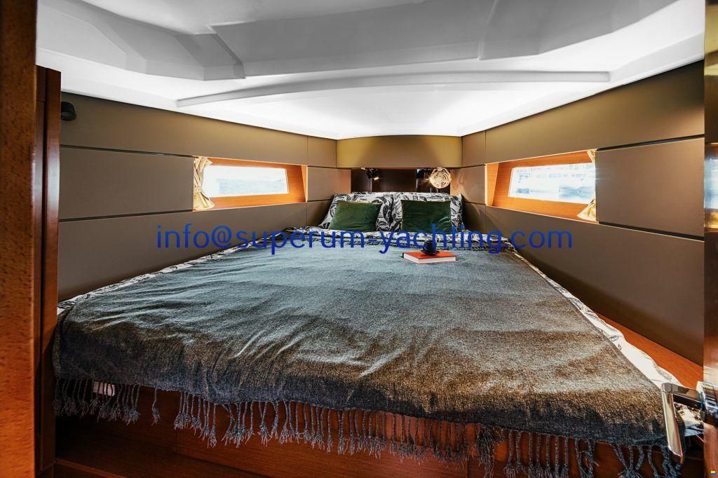 Beneteau Oceanis 38