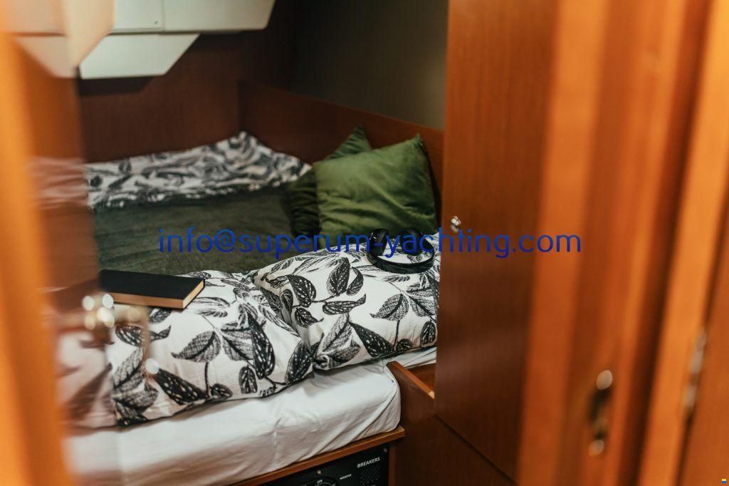 Beneteau Oceanis 38