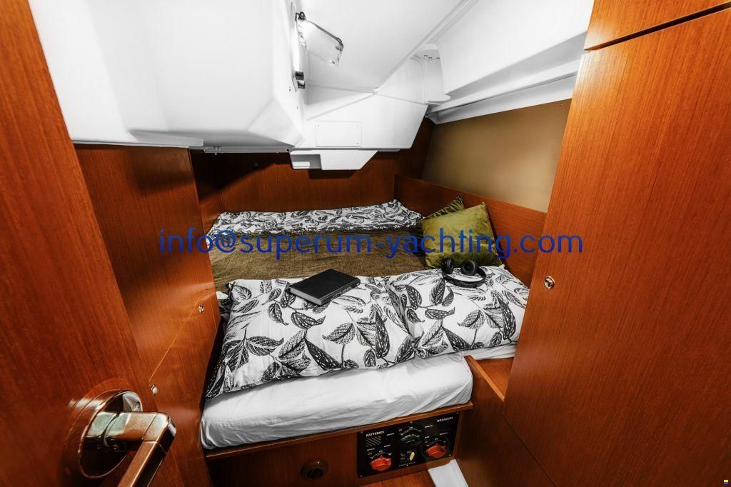 Beneteau Oceanis 38