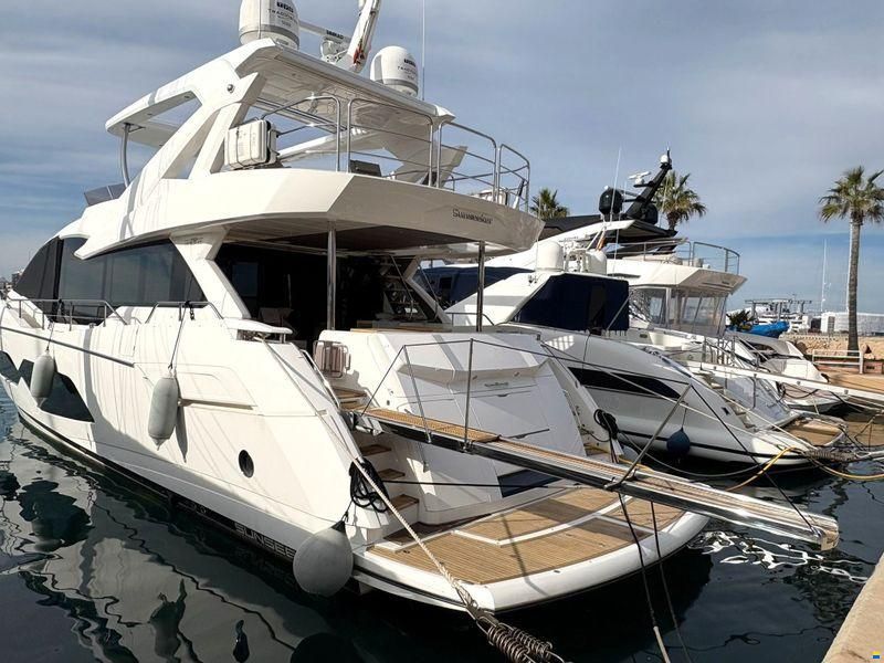 Sunseeker 76 Yacht