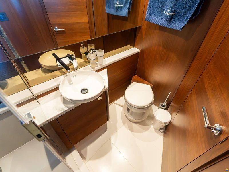 Princess Yachts International V50