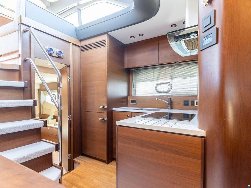 Princess Yachts International V50