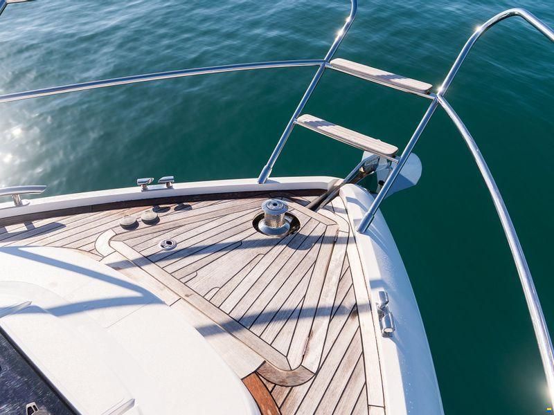 Princess Yachts International V50