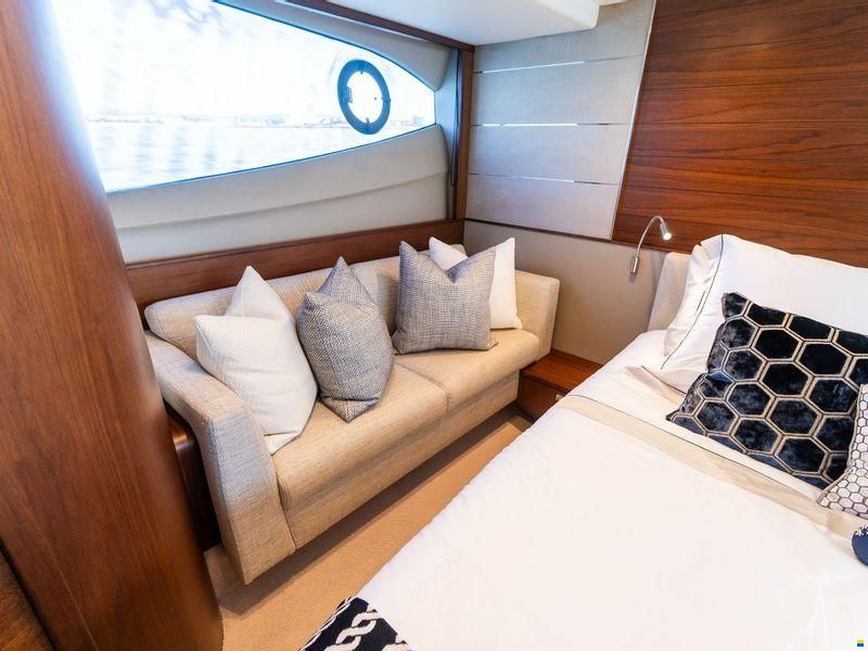 Princess Yachts International V50