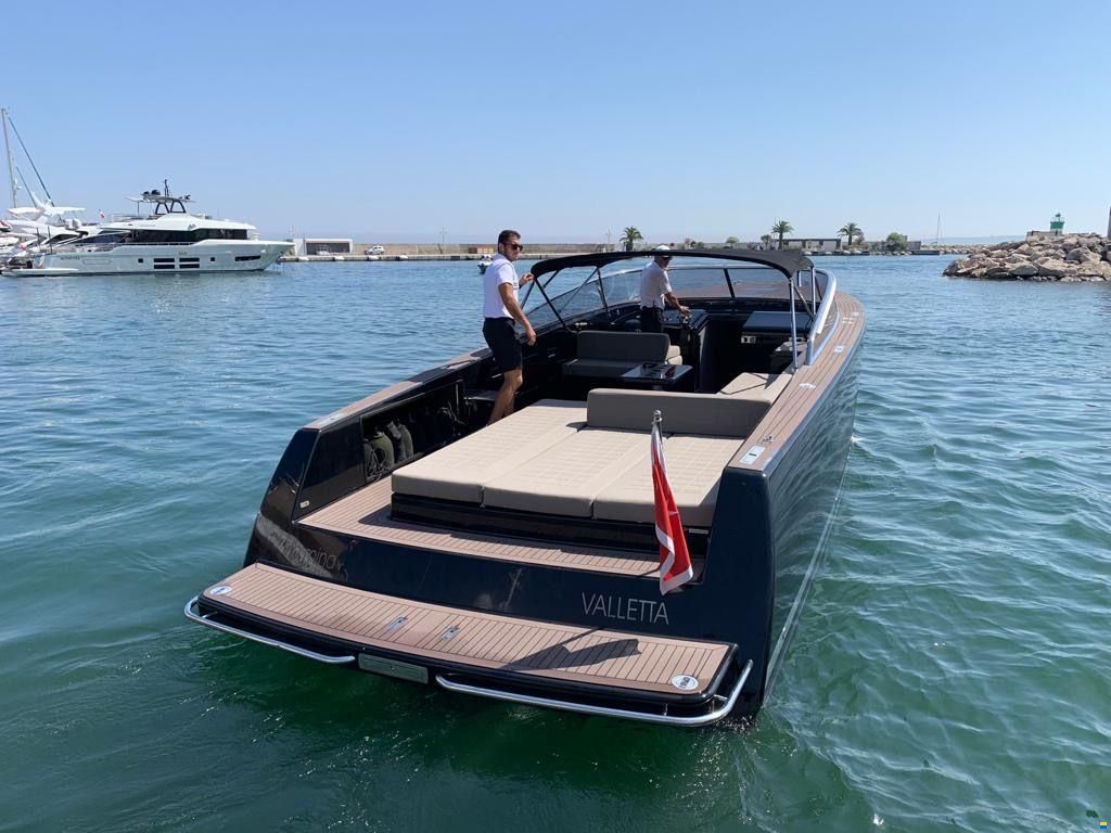 VanDutch 40