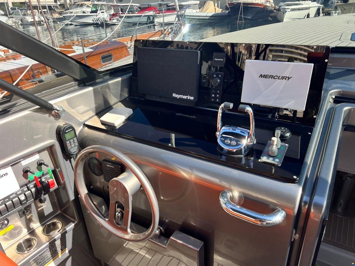 VanDutch 40