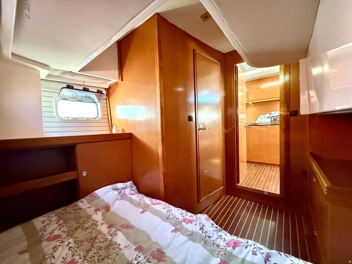 Bavaria Deep Blue 46