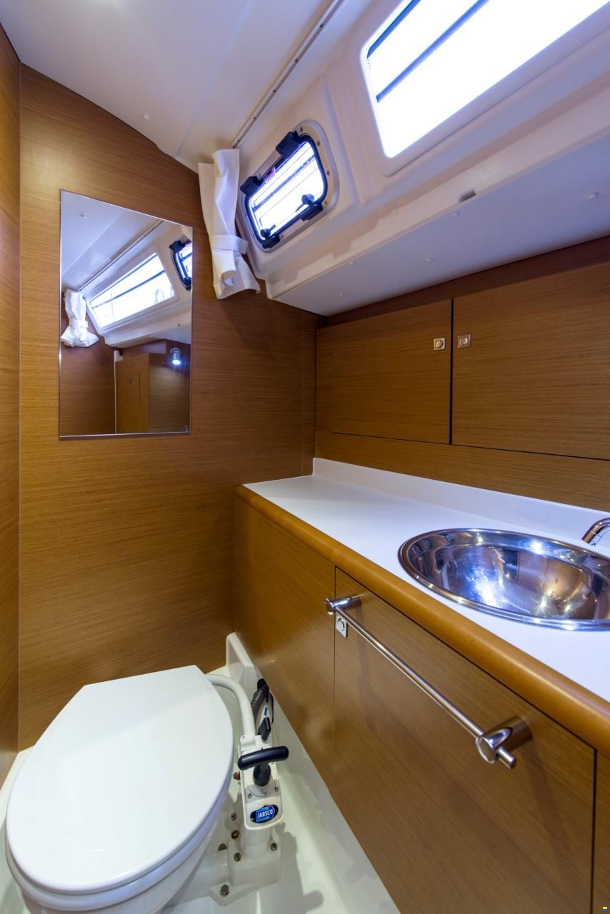 Jeanneau Sun Odyssey 439