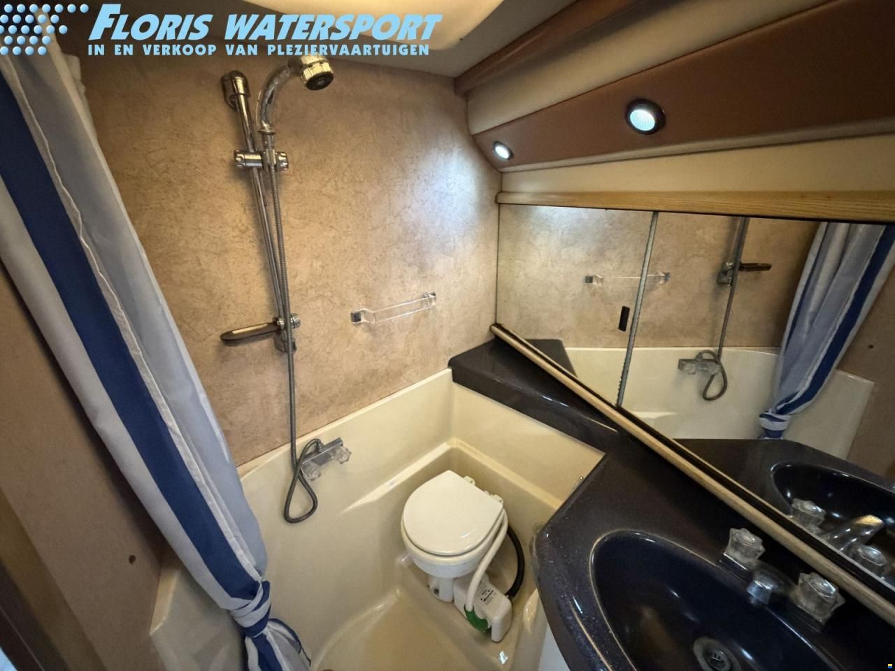 Bayliner 4387