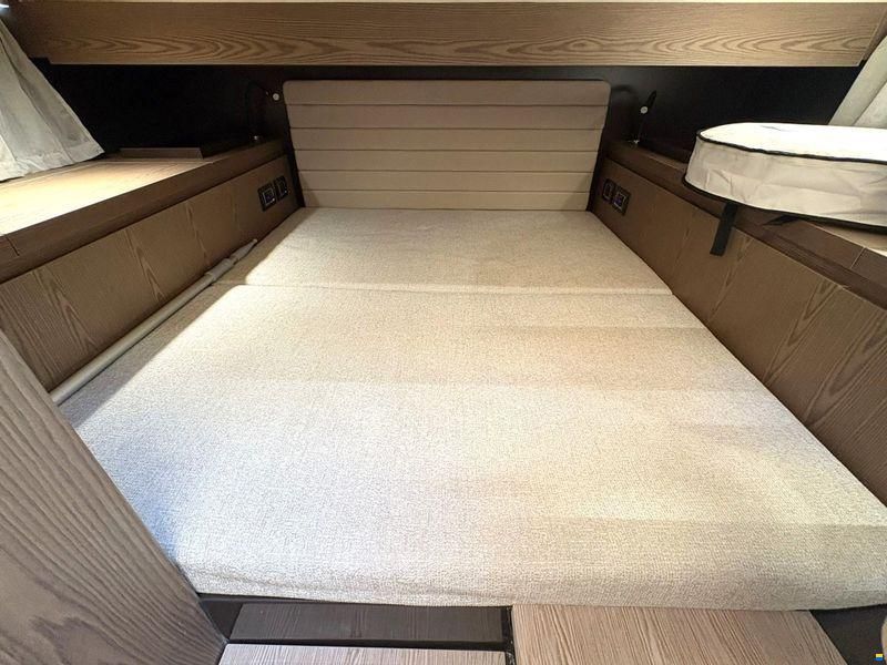 Invictus Yachts 320 GT