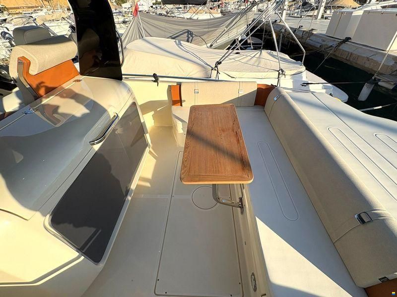 Invictus Yachts 320 GT