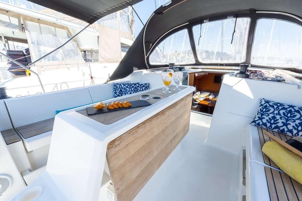 Dufour 412 GRAND LARGE
