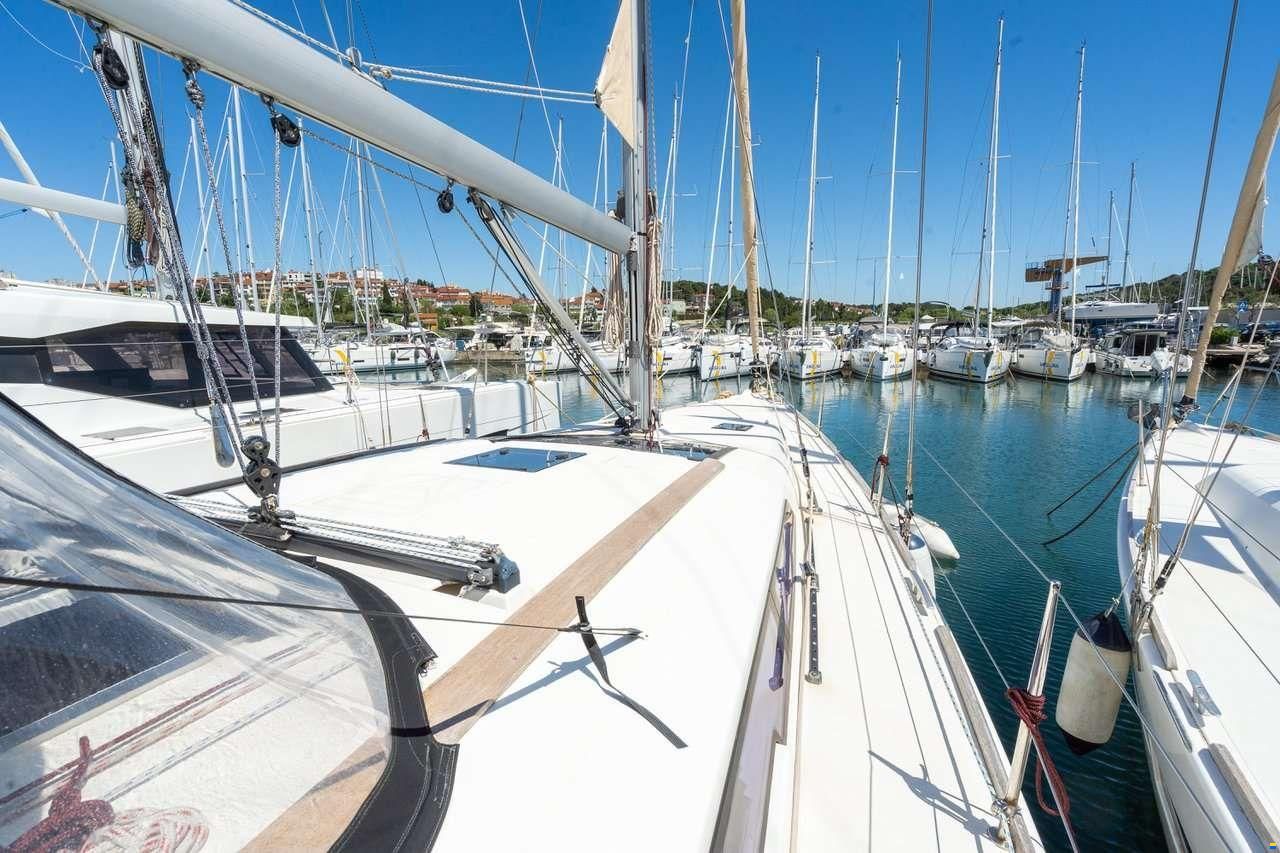 Dufour 412 GRAND LARGE