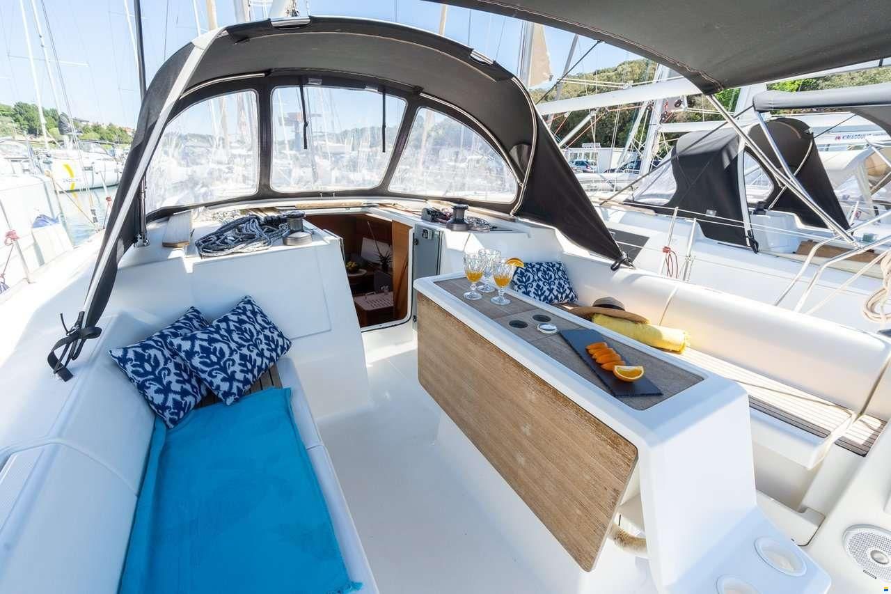 Dufour 412 GRAND LARGE