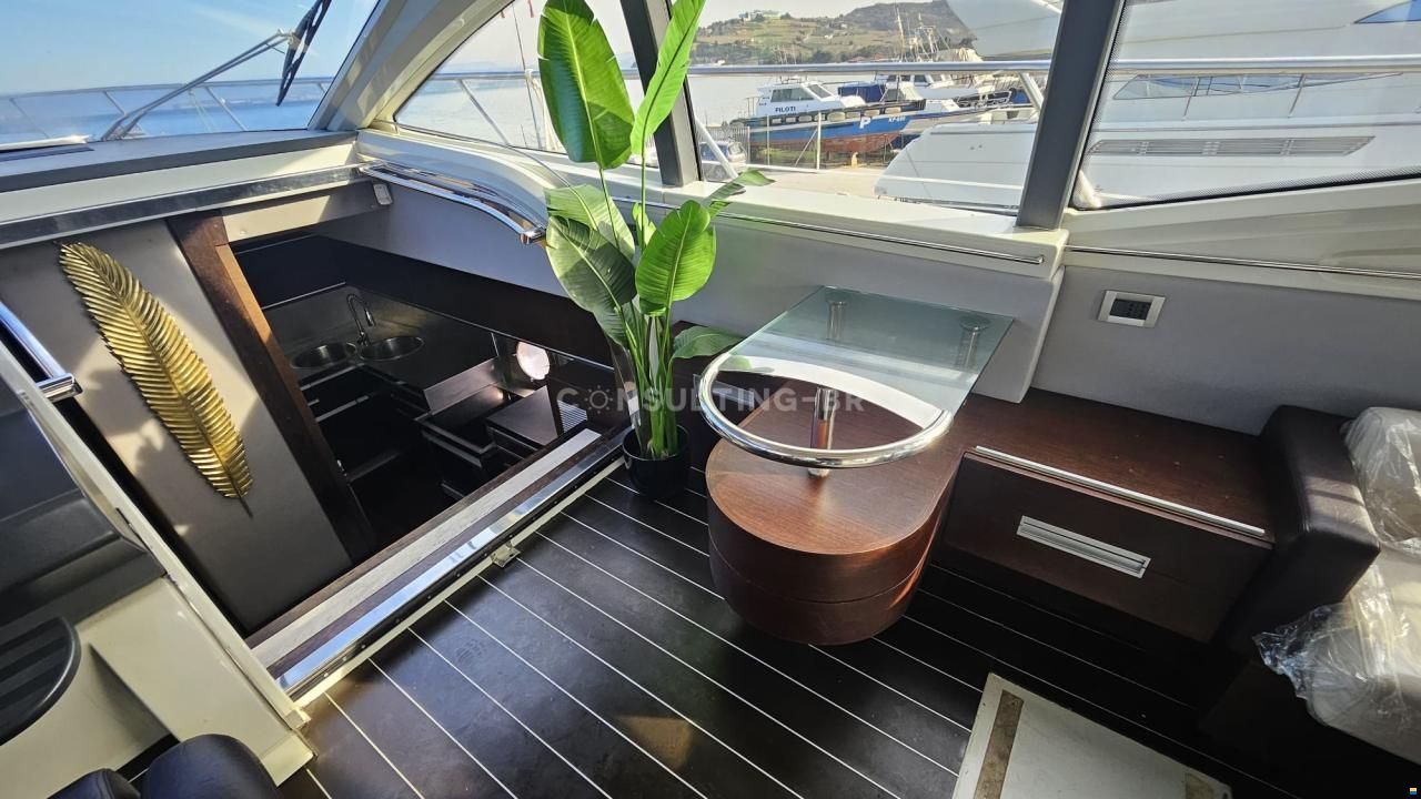 Azimut 68 S