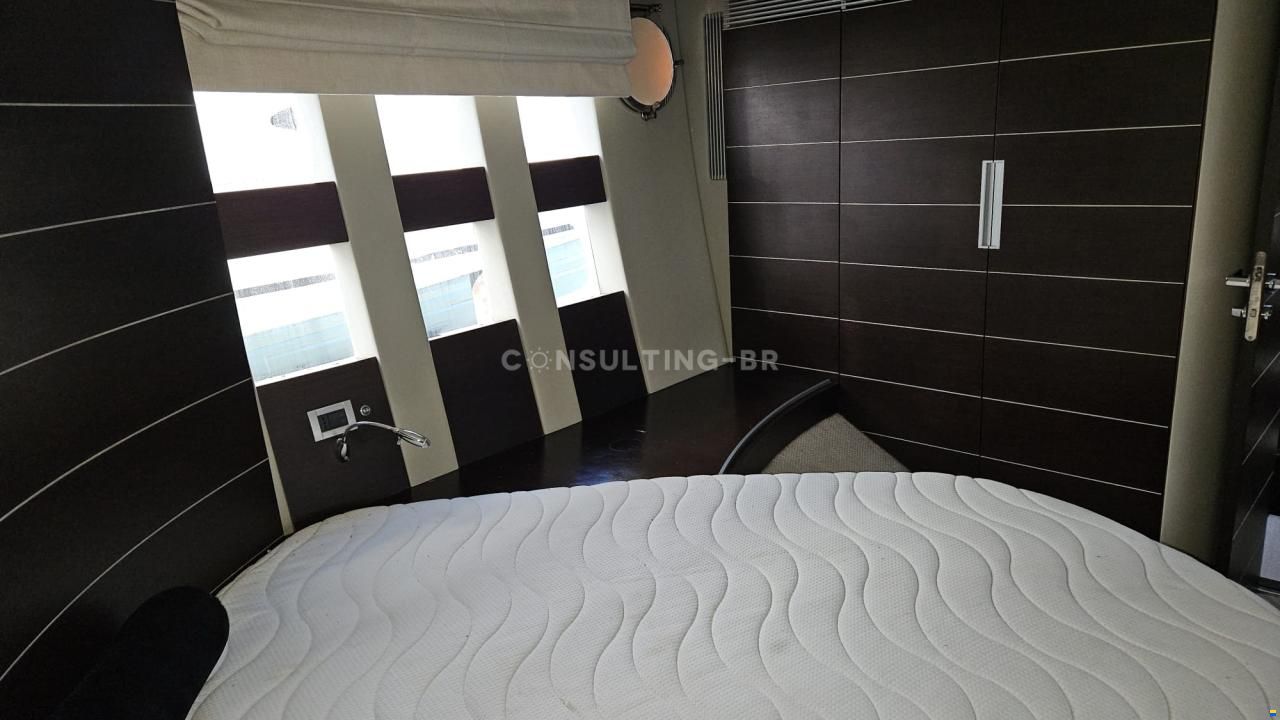Azimut 68 S