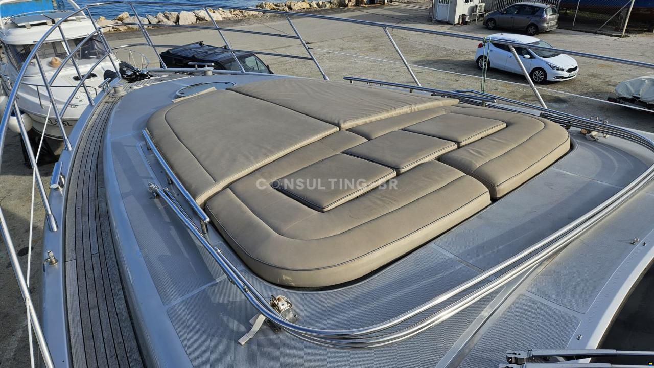 Azimut 68 S