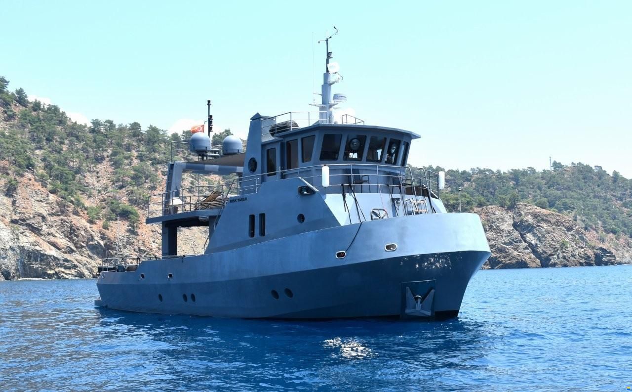 Tansu Custom Steel Trawler
