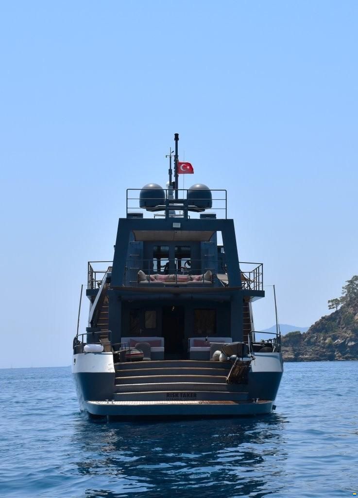 Tansu Custom Steel Trawler