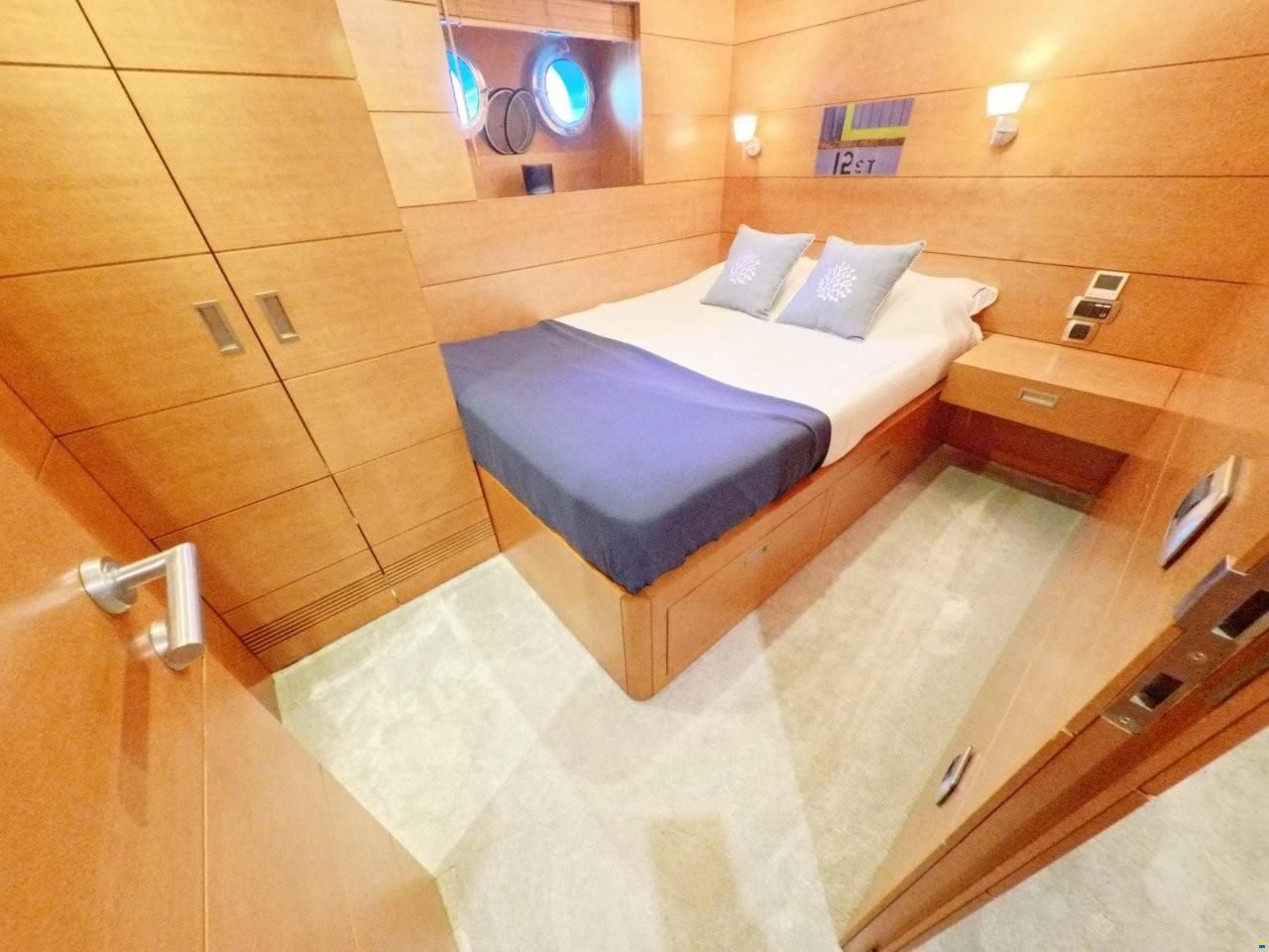 Tansu Custom Steel Trawler